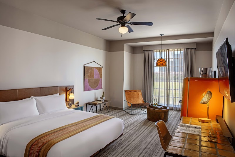 Texican Court, Valencia Hotel Collection photo 6