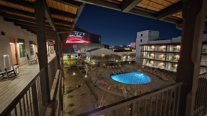 Texican Court, Valencia Hotel Collection photo 3