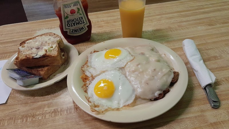 Sisters Mainstreet Cafe photo 1