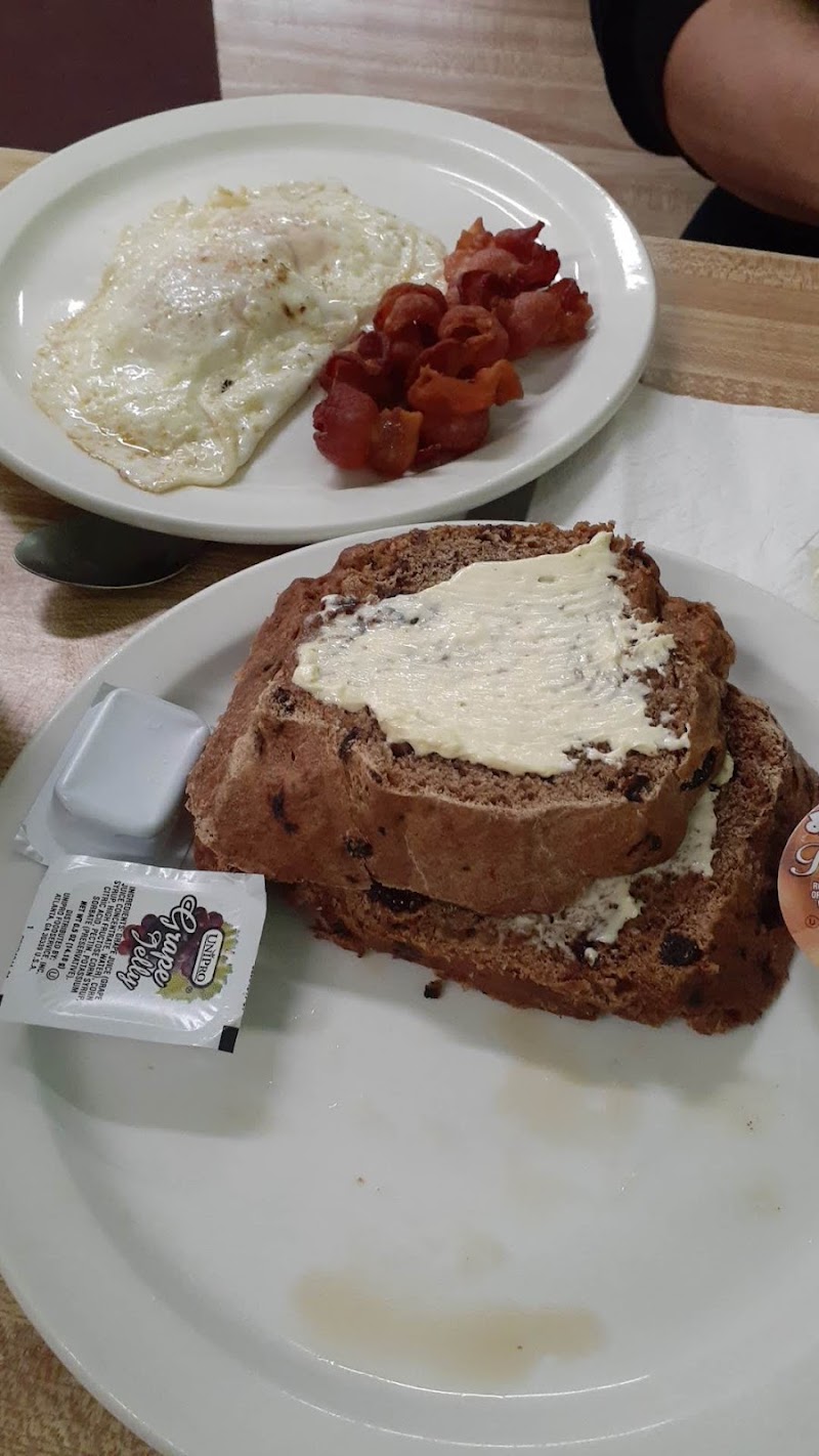 Sisters Mainstreet Cafe photo 2