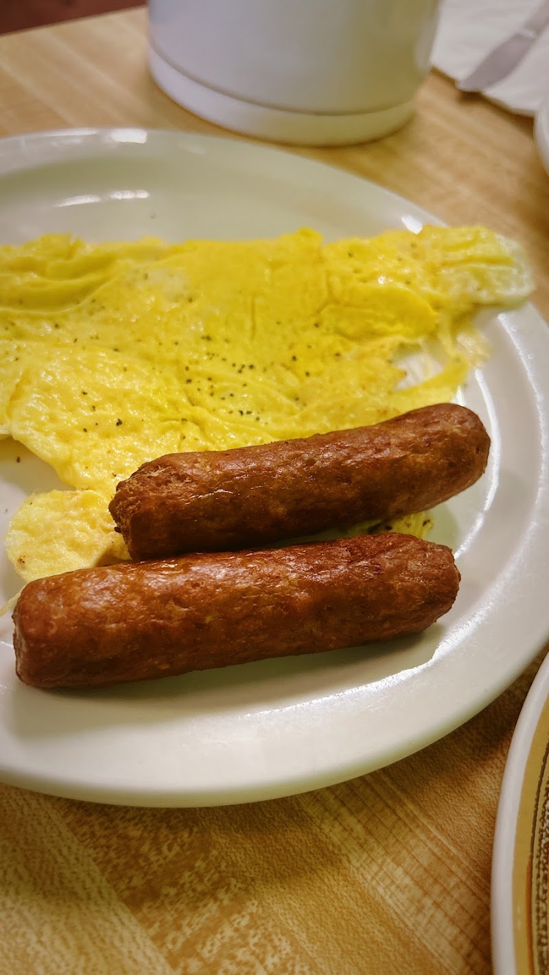 Sisters Mainstreet Cafe photo 4