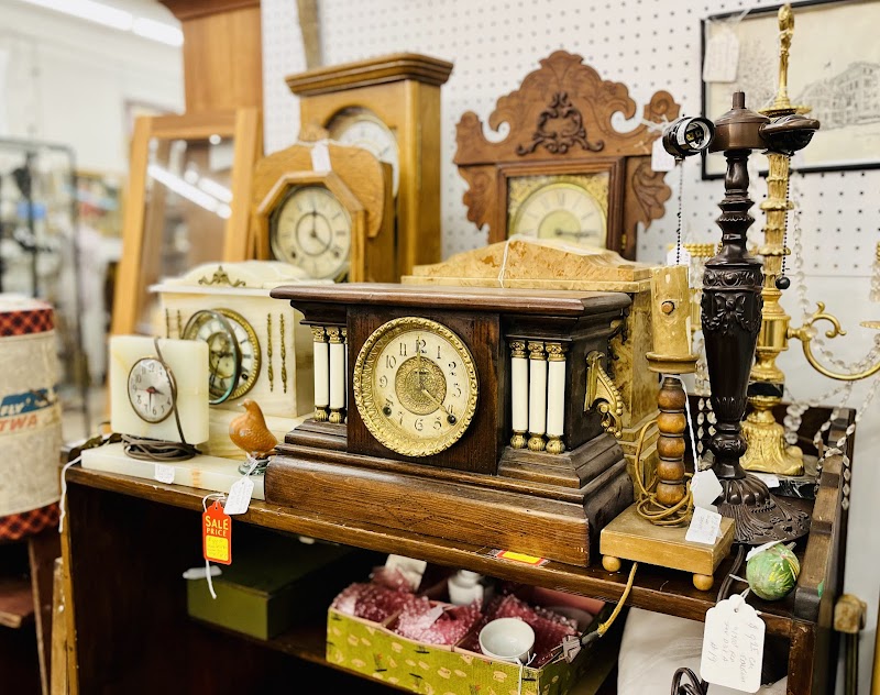 Newburgh Vintage Emporium photo 3