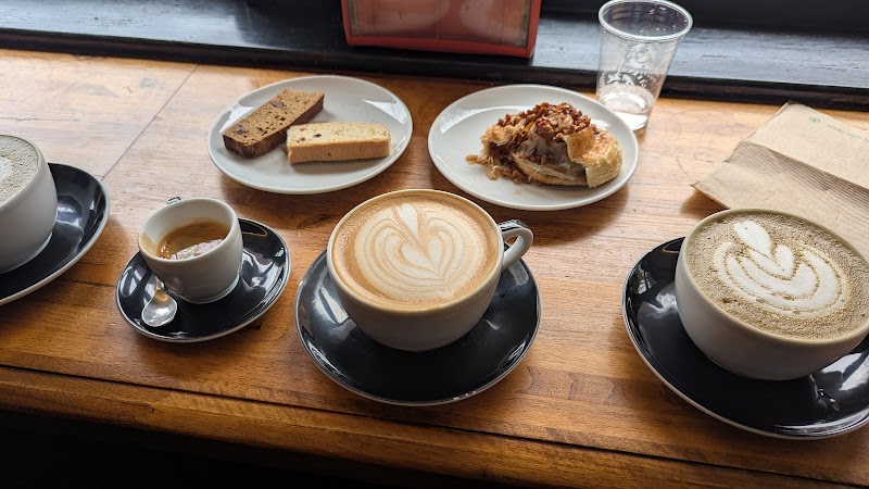 Familiars Coffee & Tea photo 3