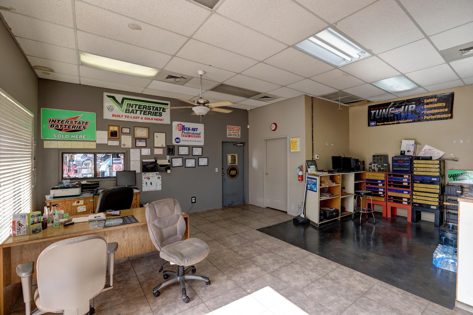 Imports & American Auto Services photo 4