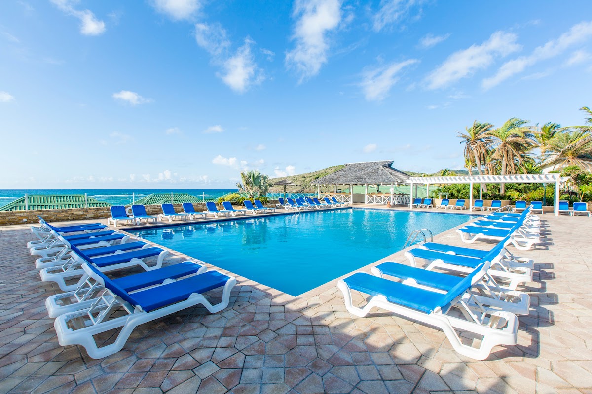 St. James's Club & Villas