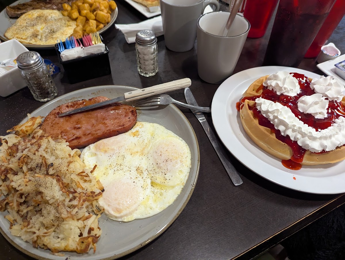 Polly's Restaurant photo 4