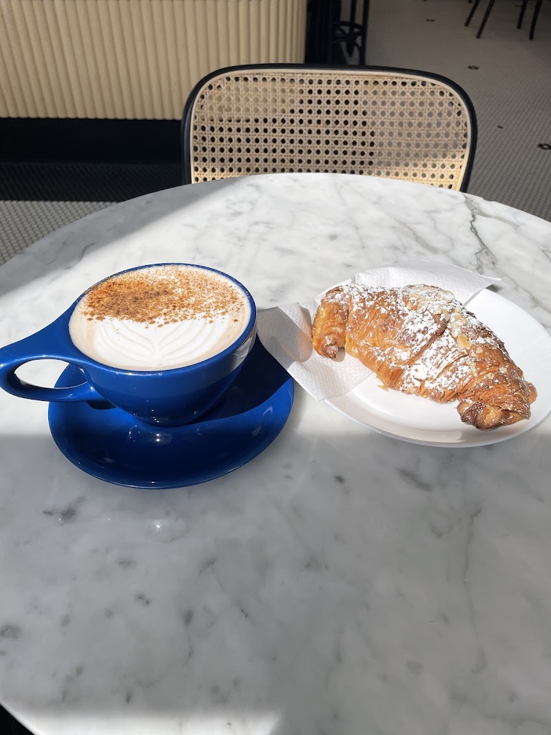 Victoria Café photo 4