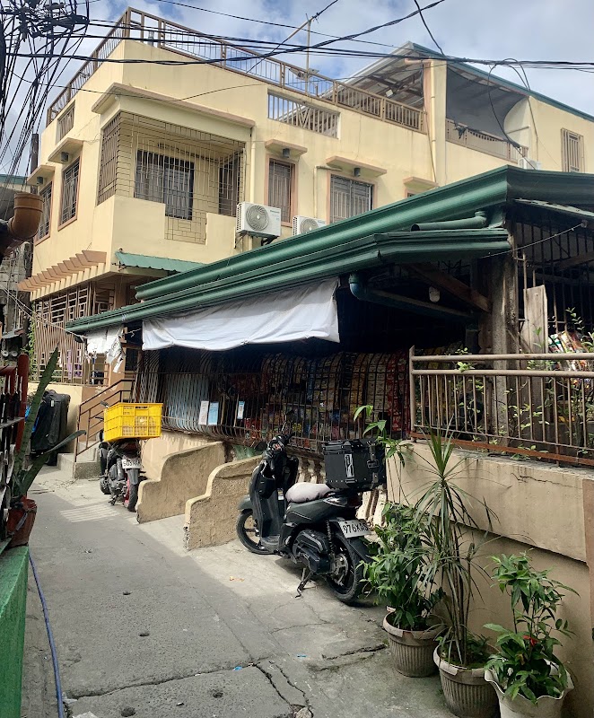 Graezon&Gavin’s Sari-Sari Store
