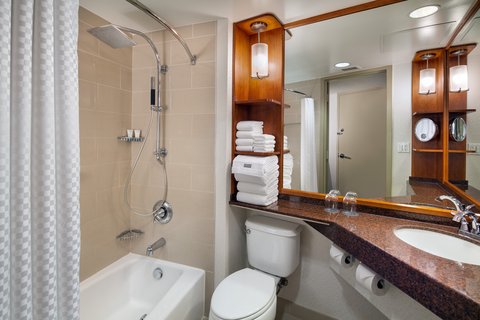 The Westin Bonaventure Hotel and Suites, dog-friendly hotel, photo 3