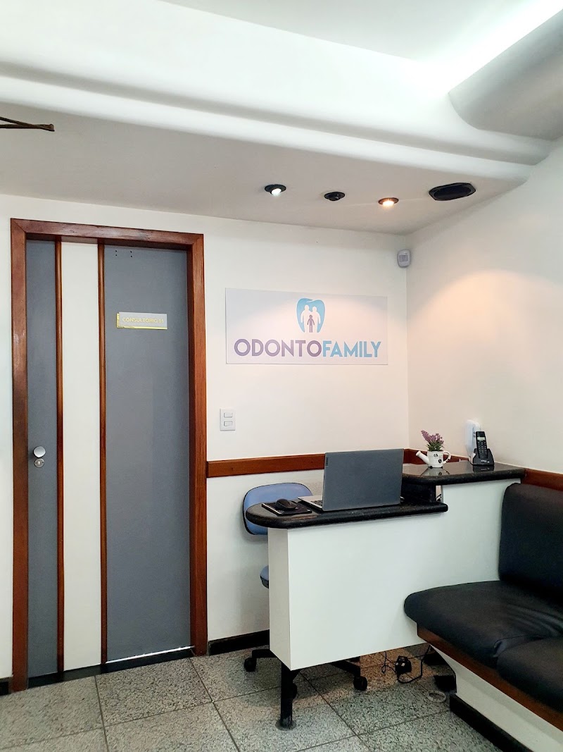 Clínica Odontofamily | Dentista Especialista em Implante Dentário Vitória ES - foto 3