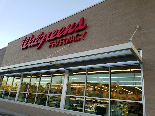 WALGREENS #15365 exterior