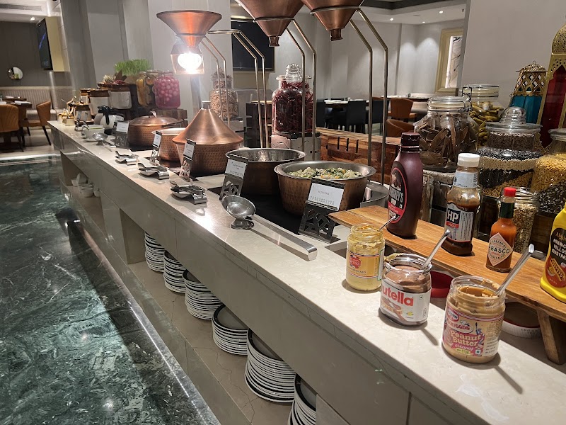 Cafe G- Holiday Inn Agra MG Road photo 4