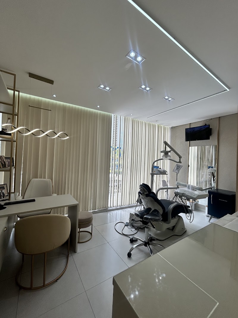 Clínica Odonto Maria - Implantes Dentários, Próteses, Clareamento (Dentista em João Pessoa) - foto 1