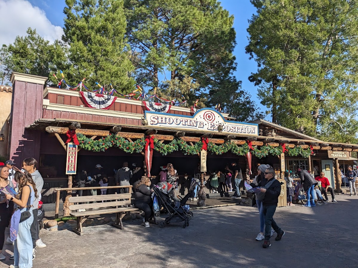 Frontierland Shootin’ Exposition