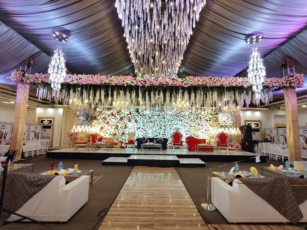 Crown palace Marquee wedding venue photo 1