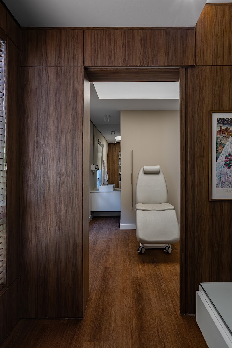 Clínica de Estética - Dermatologia - Cirurgia Plástica - Unique em Joinville