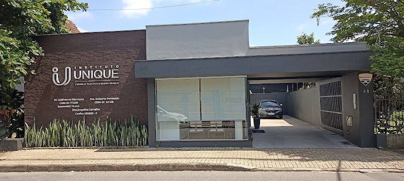 Foto de Clínica de Estética - Dermatologia - Cirurgia Plástica - Unique em Joinville
