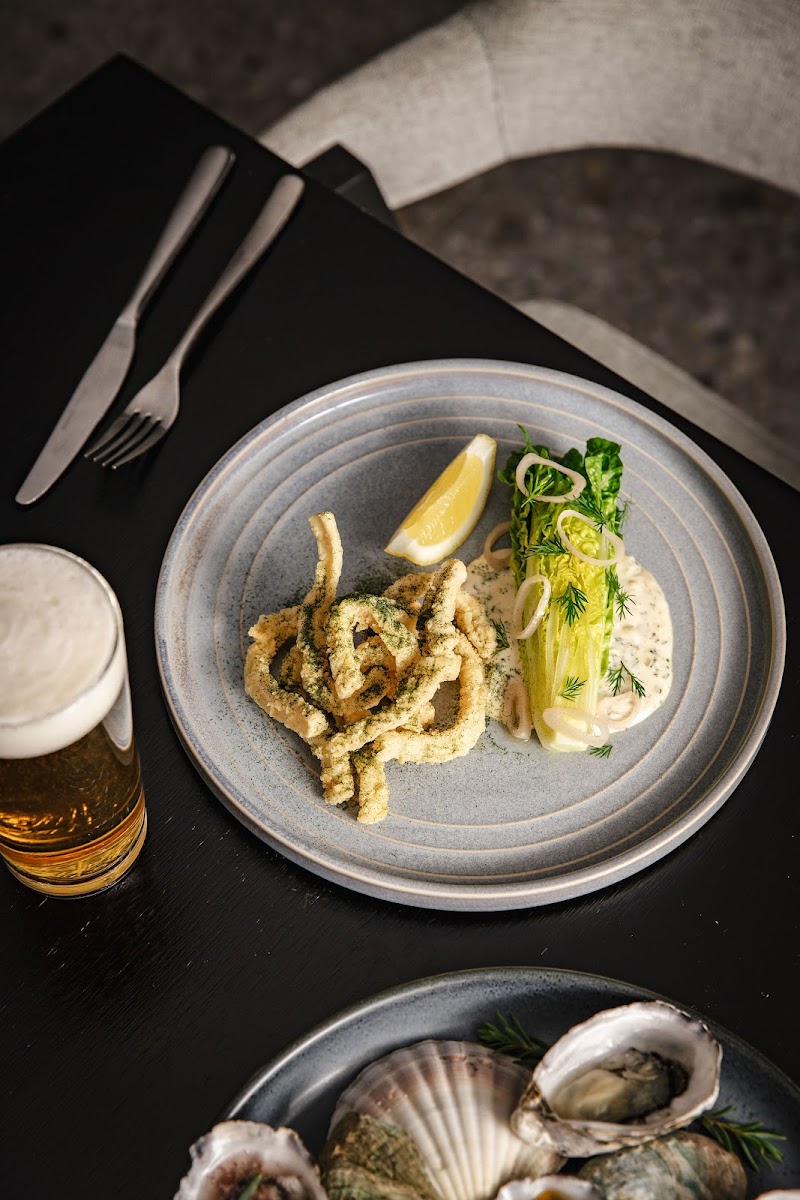 Leatherwood Bar & Kitchen photo 2