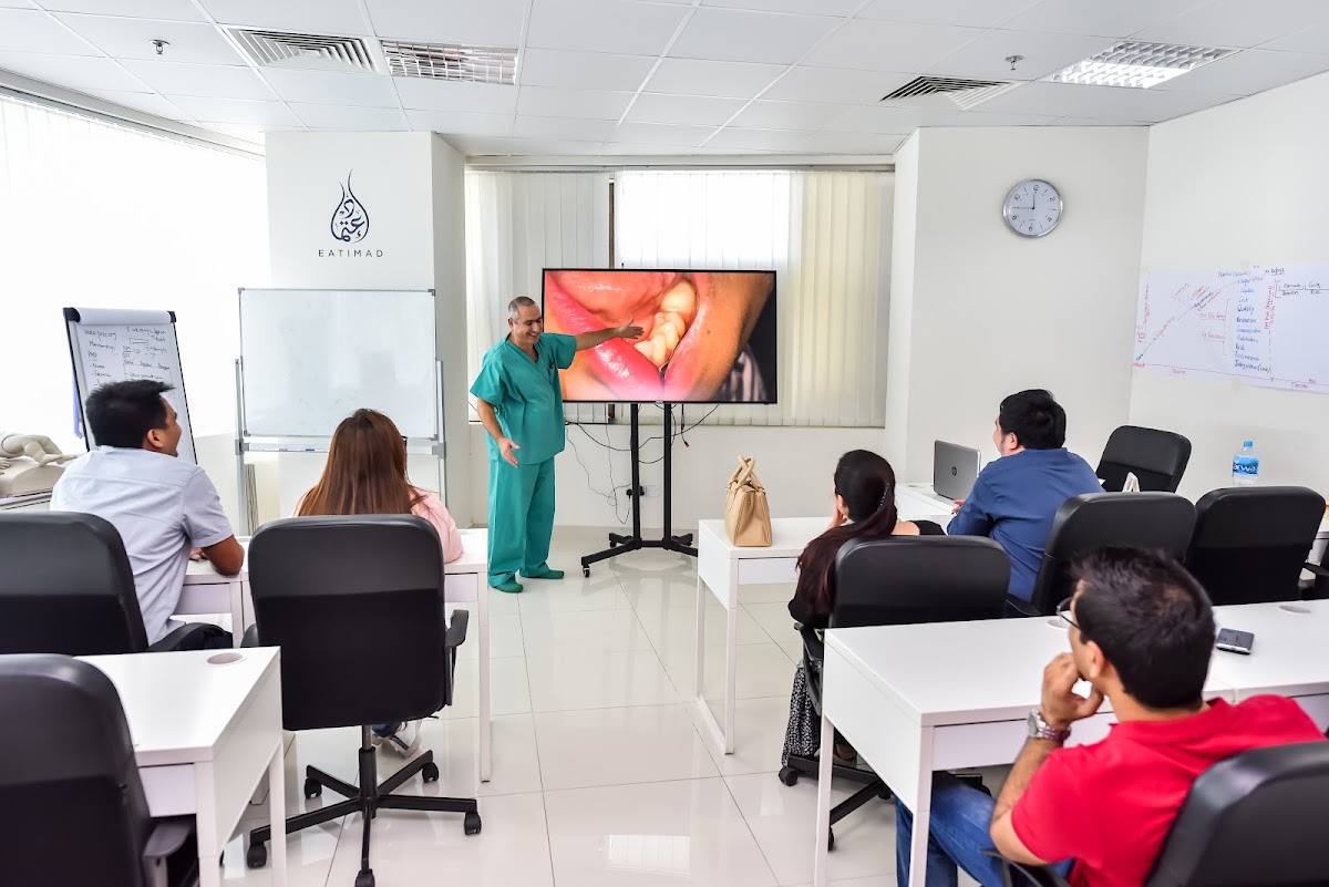 Dr. Hamdy Al Banna (German Dental Center) 2