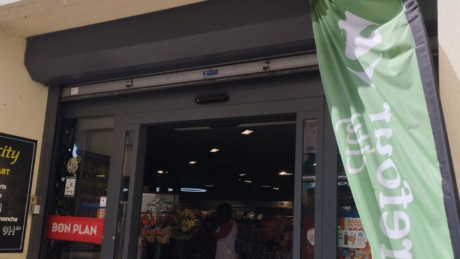 Carrefour City, vue extérieure