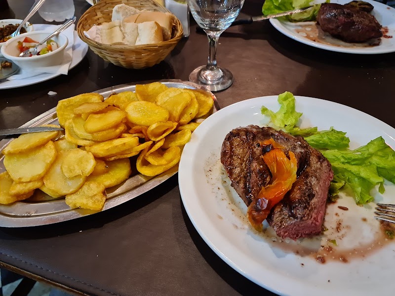 Javi's Parrilla Restaurant & Cafeteria photo 2