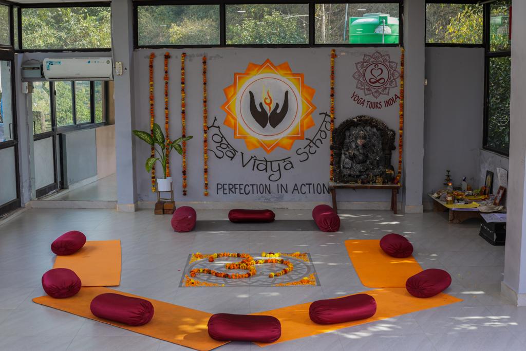 Yoga Vidya School | Yoga Teacher Training School, Rishikesh — 3