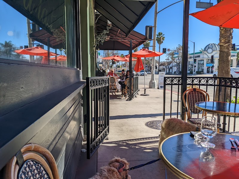 Petit Trois le Valley