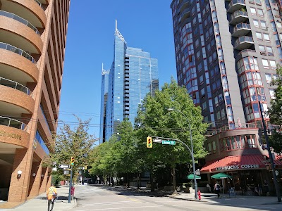 Holiday Inn & Suites Vancouver Downtown by IHG