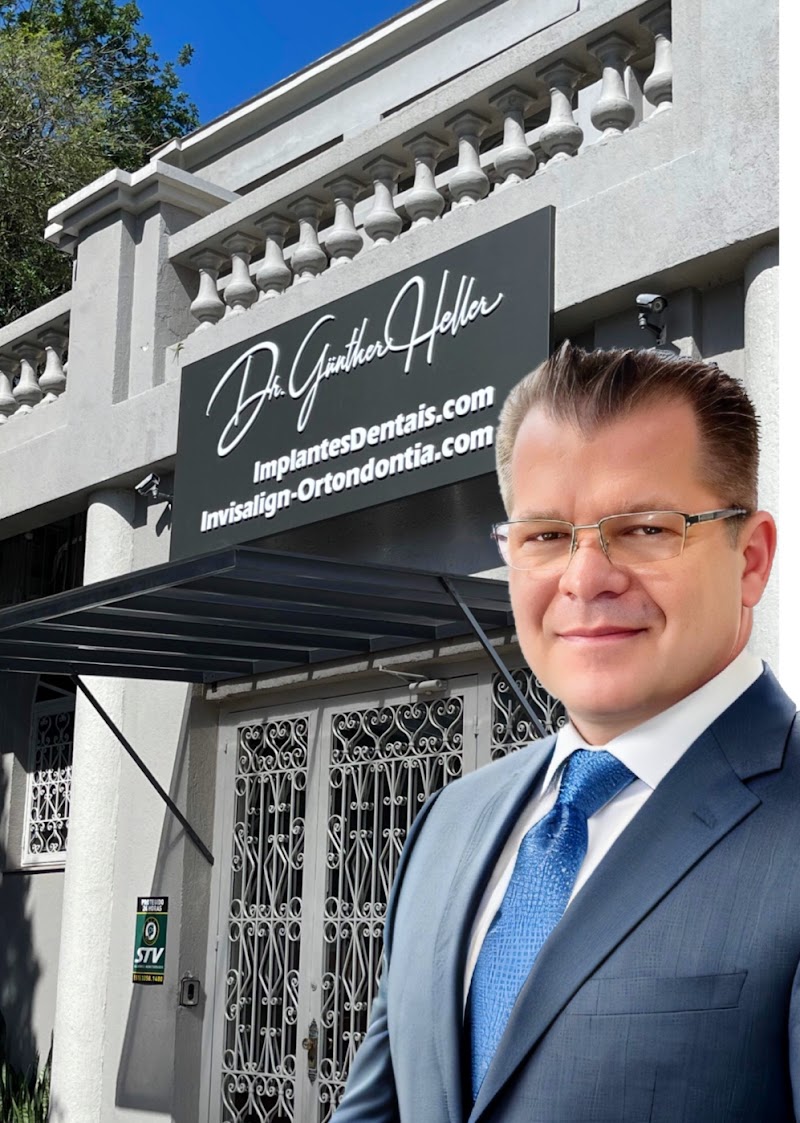 Dr Gunther Heller Implante Dentário e Laser no tratamento do Ronco e Apneia, Facetas em Porto Alegre
