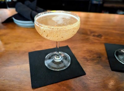Bee's Knees Cocktail Bar photo 3