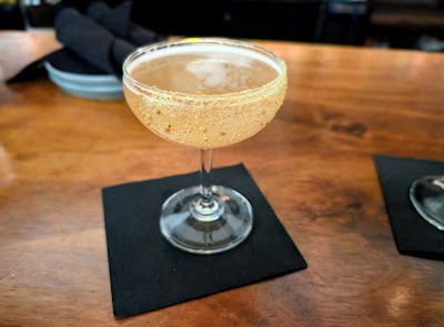 Bee's Knees Cocktail Bar photo 3