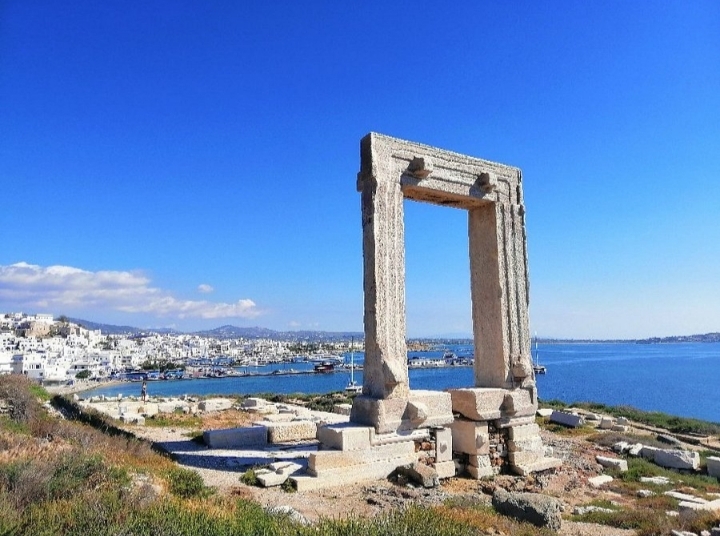 Best Dog-Friendly Hotels in Naxos, Greece