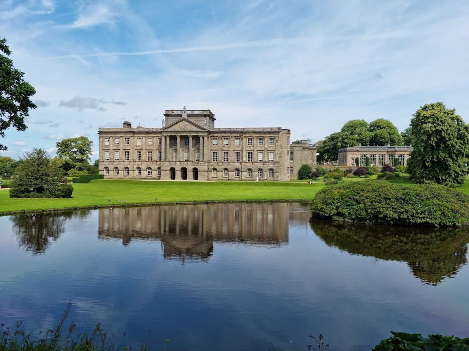 National Trust - Lyme fotoğraf 1