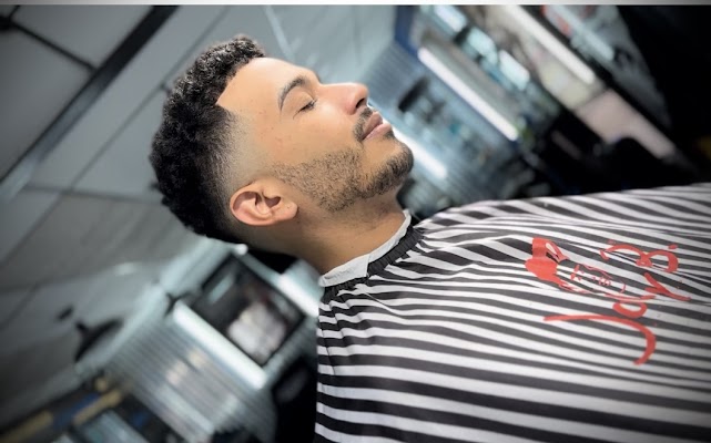 𝕊𝕦𝕡𝕖𝕣𝕚𝕠𝕣 𝔹𝕒𝕣𝕓𝕖𝕣𝕤𝕙𝕠𝕡 & 𝕊𝕙𝕒𝕧𝕖 ℙ𝕒𝕣𝕝𝕠𝕣 photo 3