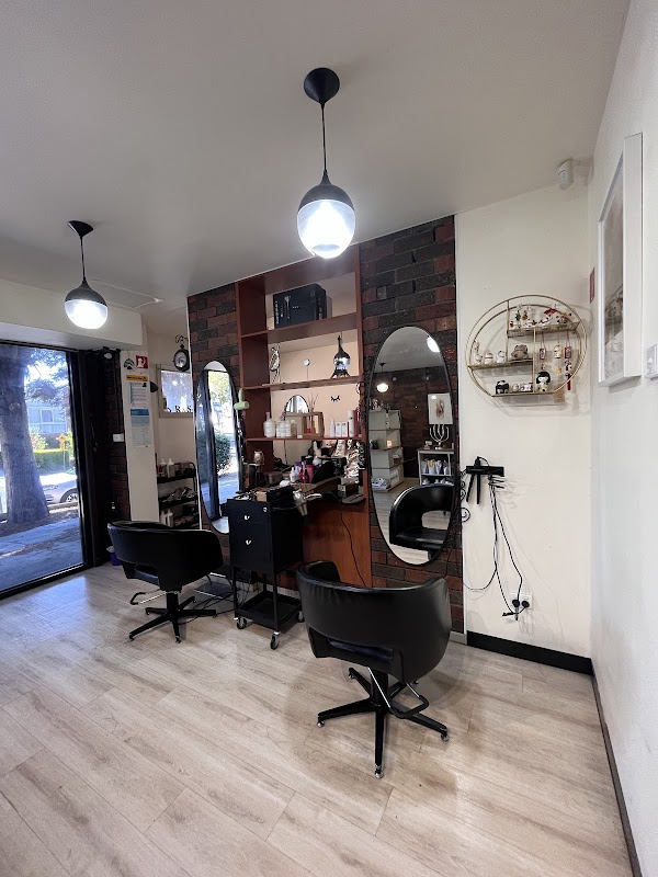 Ringo & Star Hair Studio---Be Your Hair Whisper photo 1