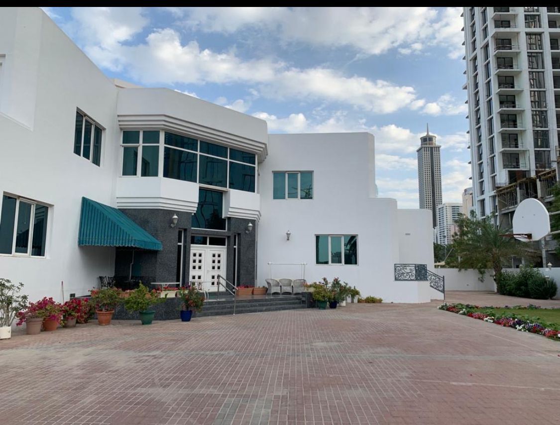Trusta Medical Center - Aesthetic Clinic in Downtown Dubai 2