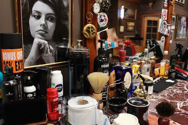 𝐓𝐇𝐄 𝐑𝐄𝐆𝐄𝐍𝐓𝐒 𝐁𝐀𝐑𝐁𝐄𝐑 photo 2