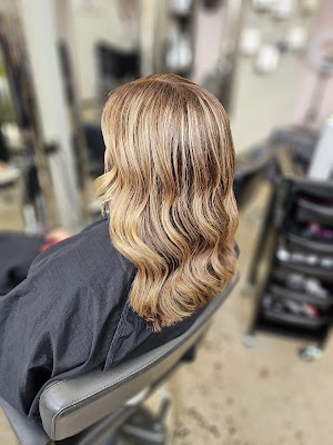 Stratford Hair photo 3