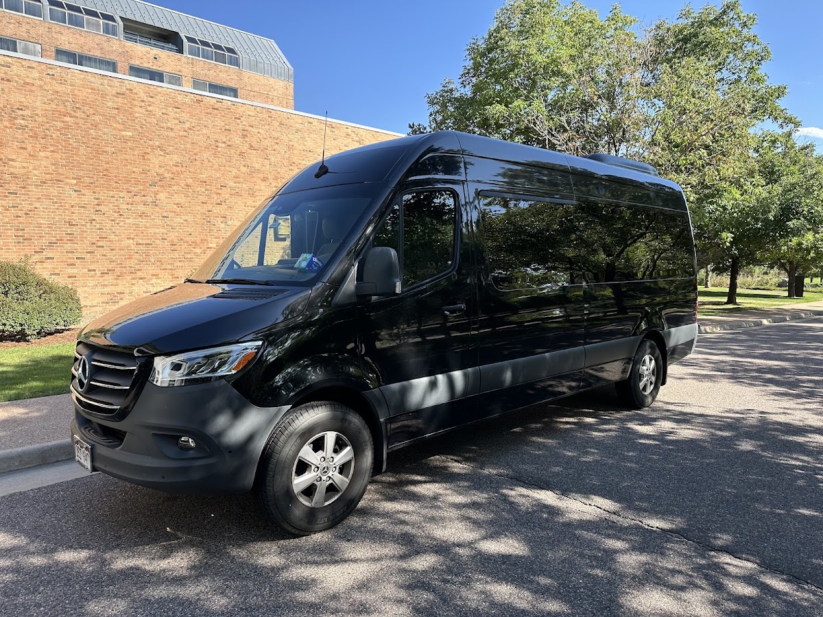 Denver Luxury Limousine - Professional & Executive Airport Transportation Services: Google Places image 3