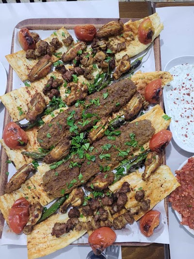 Aladağ Kebap Restoran - Restoran