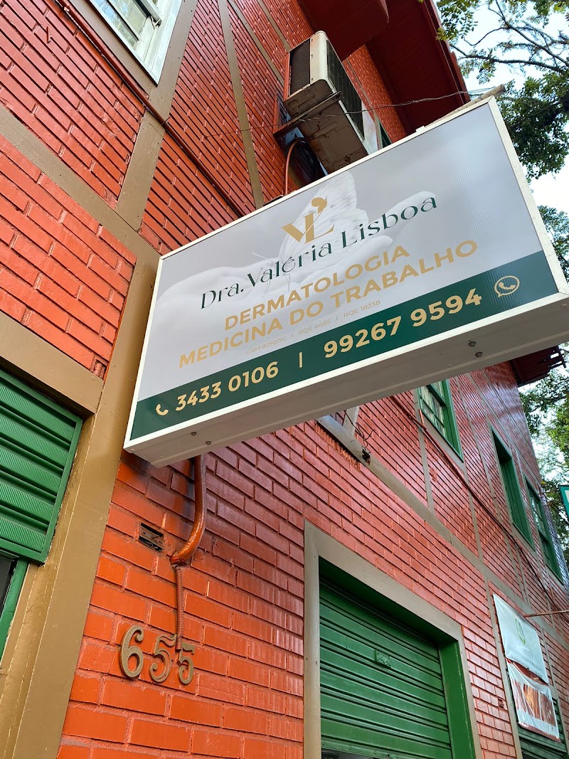 Foto de Dra. Valéria Lisboa | Dermatologista em Joinville | Tricologista