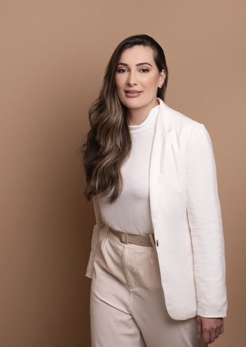 Dra. Amanda Guimarães - Botox | Preenchimento Labial | Lipo de Papada em Nova Friburgo - foto 5