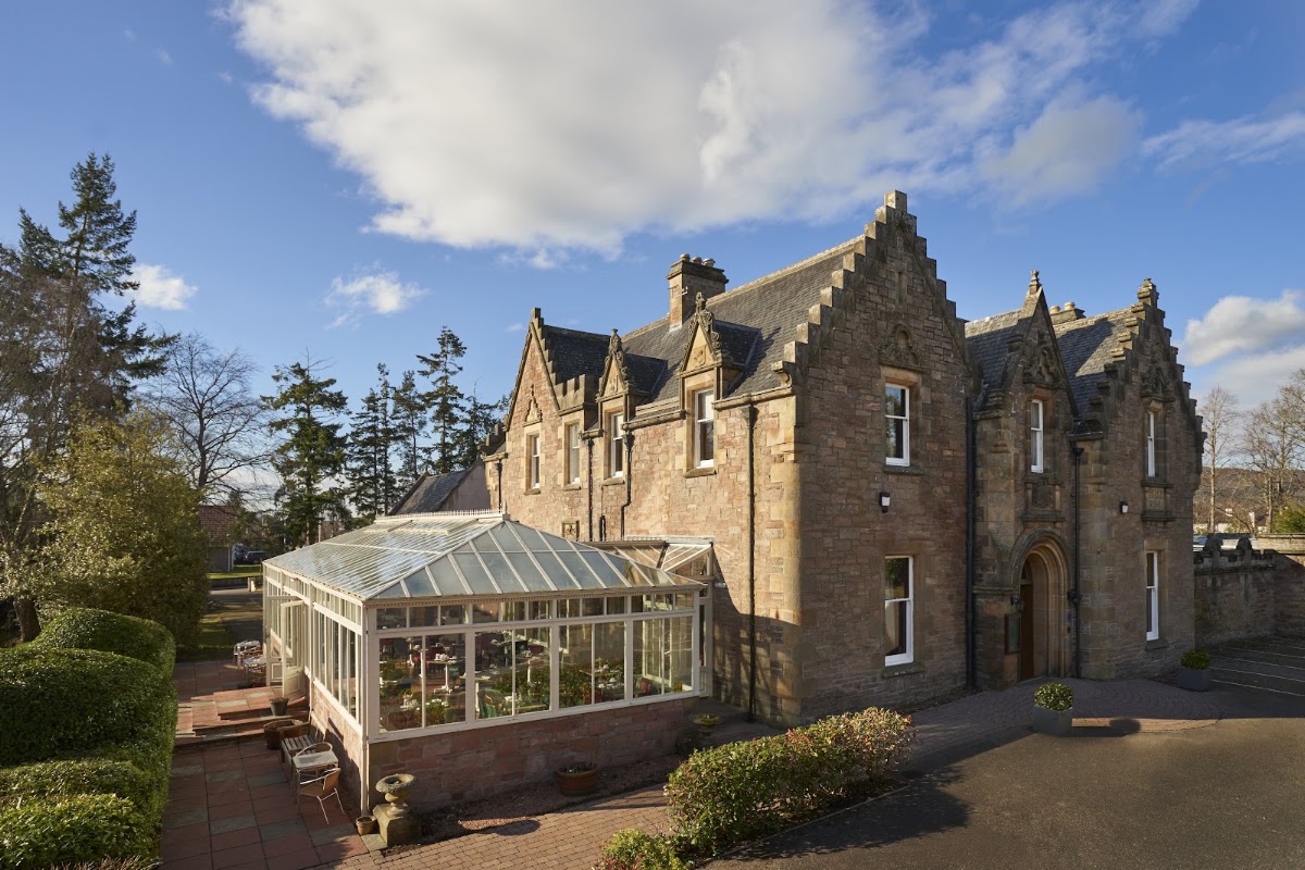 Lochardil House, dog-friendly hotel in Scottish Highlands