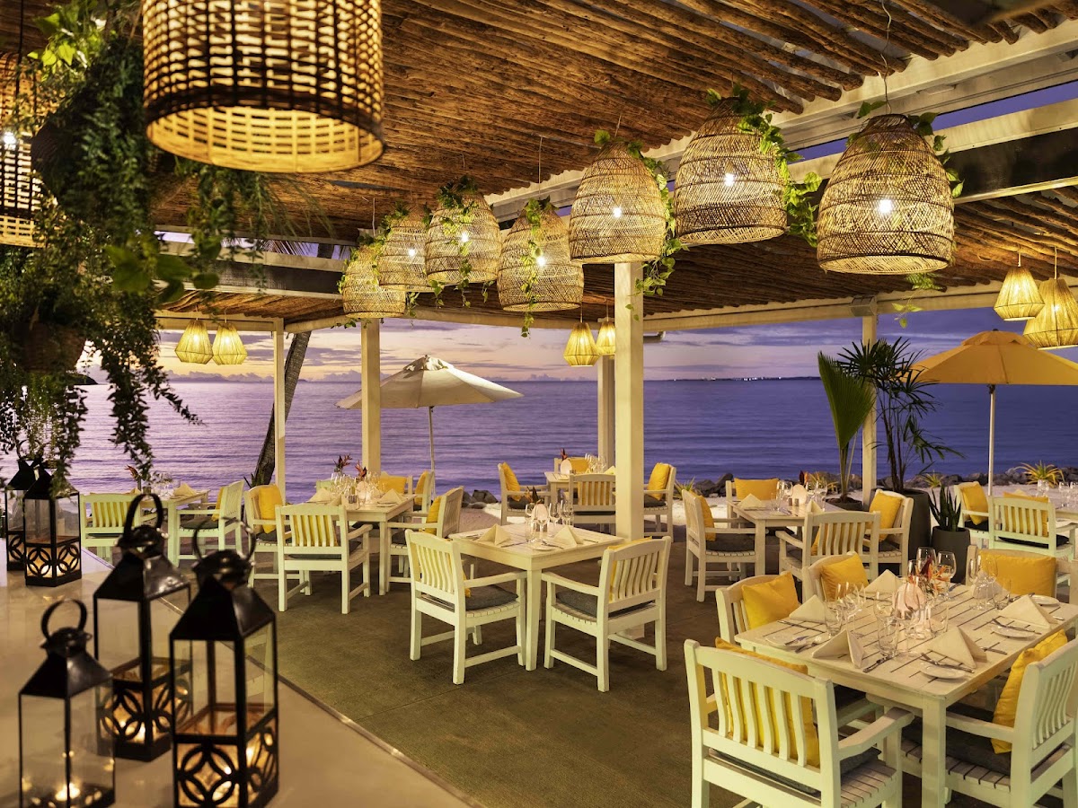 Waitui Bar & Grill in denarau-island