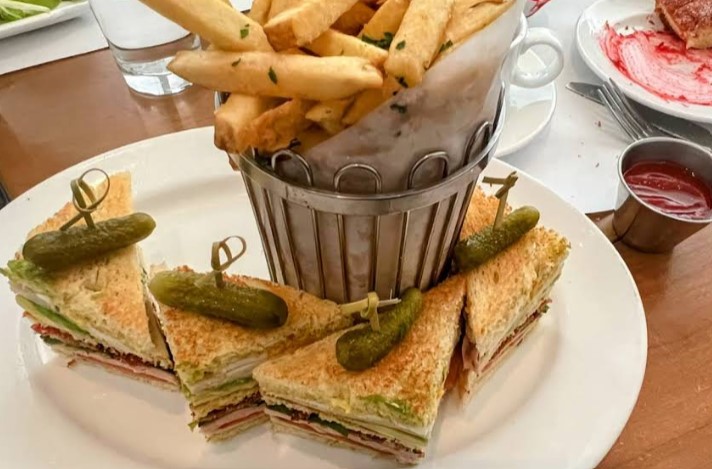 Bottega Louie photo 4