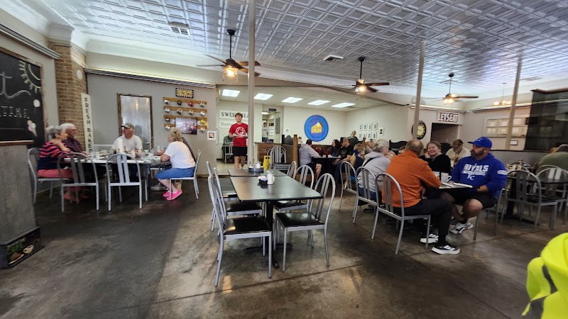 Brenda's Cafe photo 3