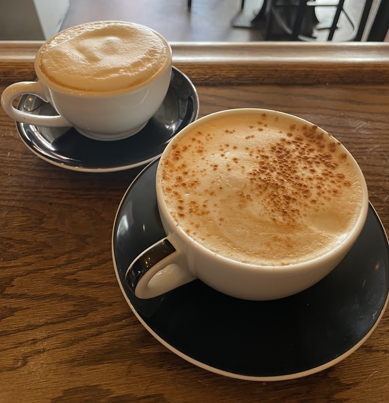 Brinx Café & Wine Bar photo 3