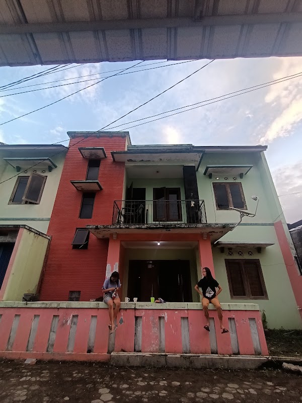 Kontrakan Miranda