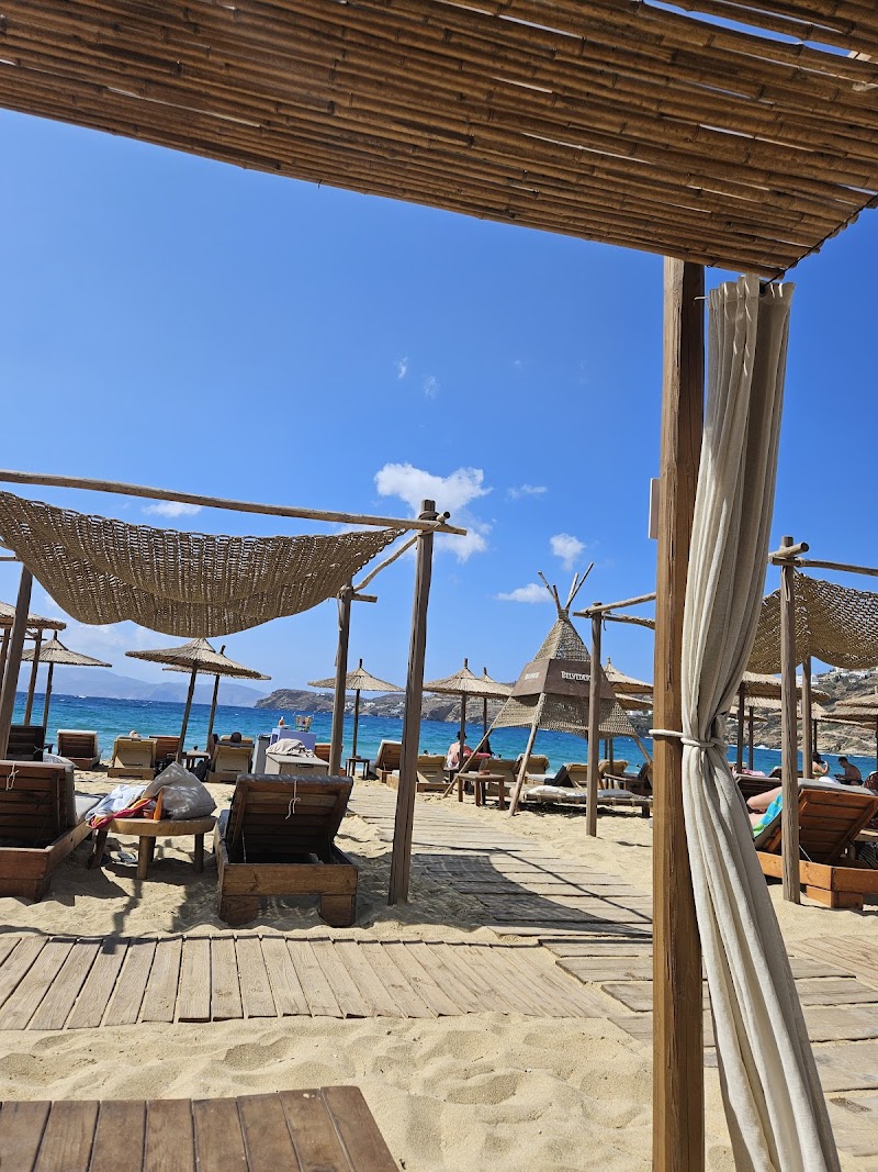 FarOut Beach Club, Waterside