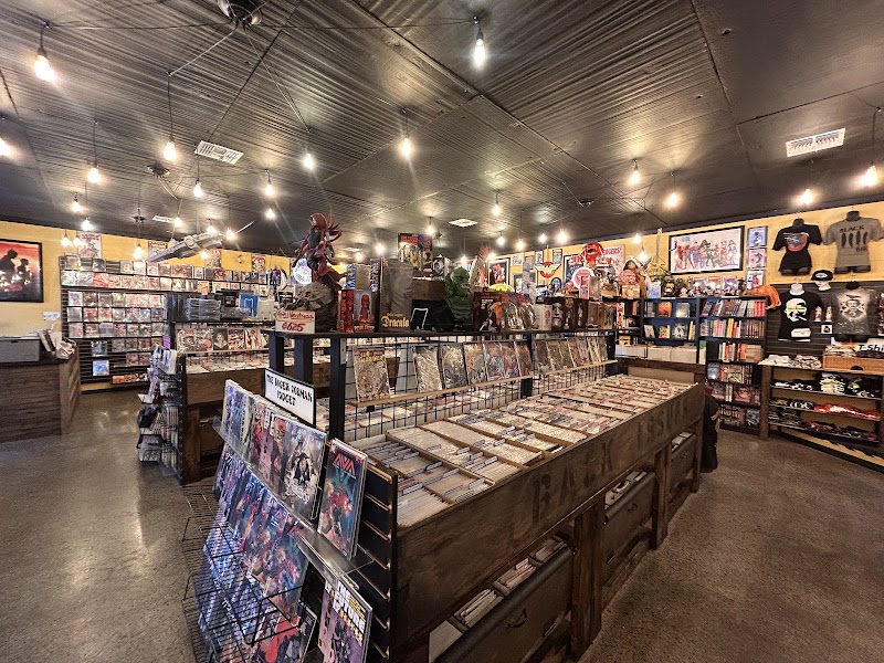 Blackbird Comics & Coffeehouse photo 4